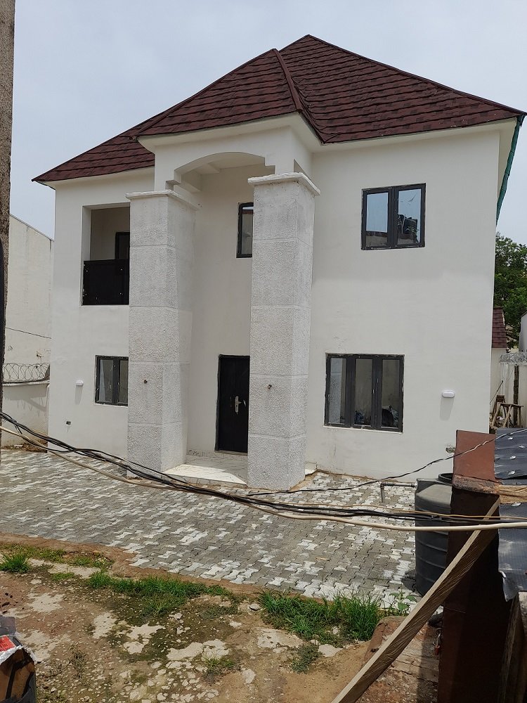 Five Bedroom Duplex-Two Bedroom Boys Quater